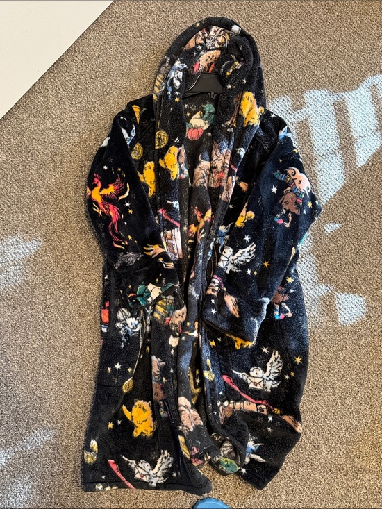 Vera Bradley Other - Vera Bradley Harry Potter Print Hooded Plush Robe with Tie